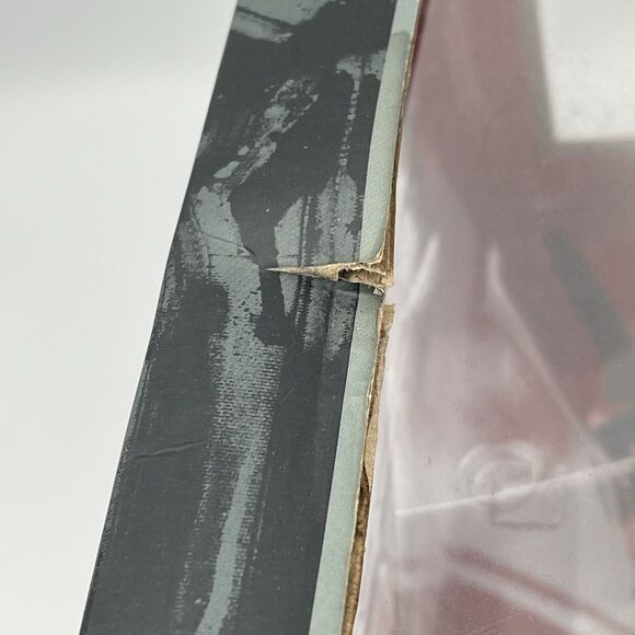 Marvel Gallery Punisher PVC Figure Statue [Netflix Version] Bernthal NEW Sealed - Picture 10 of 16